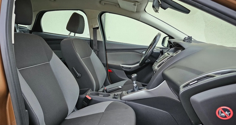 Ford Focus cena 23900 przebieg: 187000, rok produkcji 2013 z Maszewo małe 781